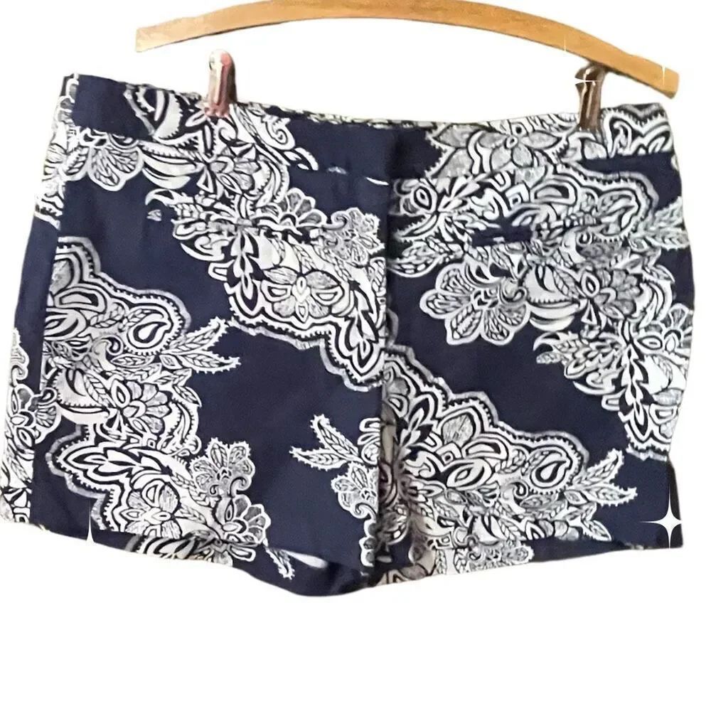 Willi Smith size 12 floral shorts .